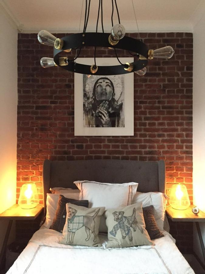 Spacious 1 Bedroom Split Level Old Pub Conversion Tower Bridge Londen Buitenkant foto