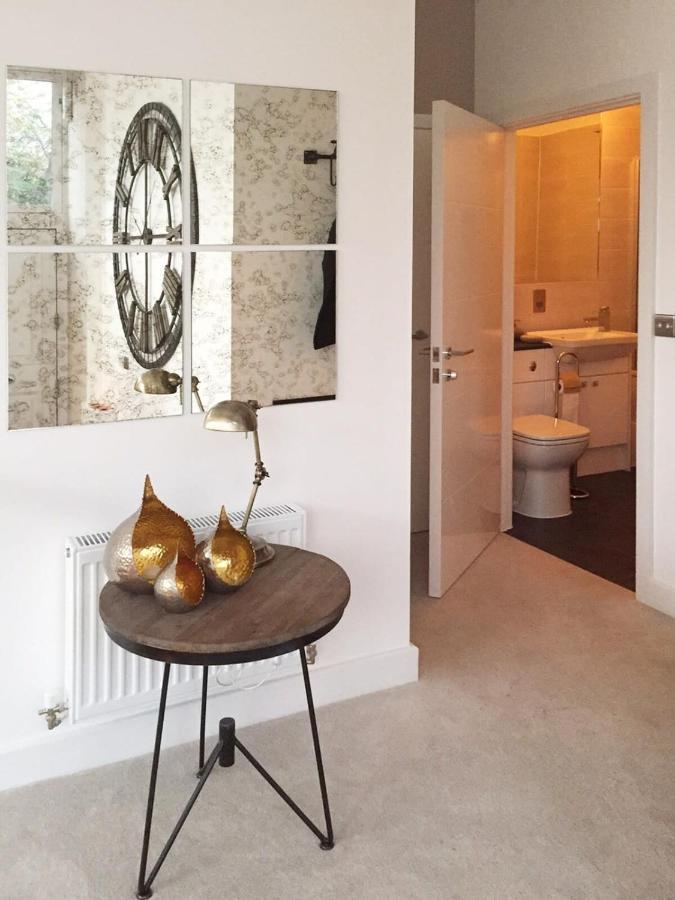 Spacious 1 Bedroom Split Level Old Pub Conversion Tower Bridge Londen Buitenkant foto